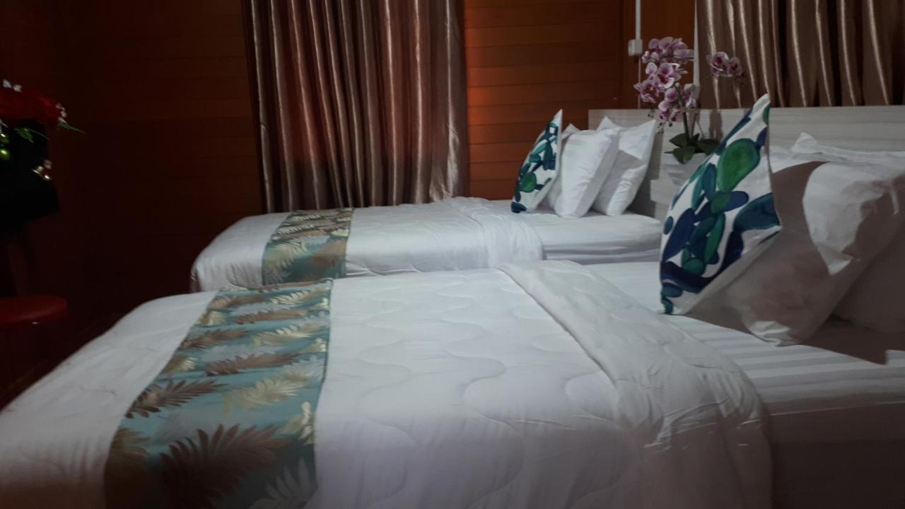 Granada Inn Palu Extérieur photo