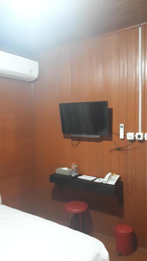 Granada Inn Palu Extérieur photo