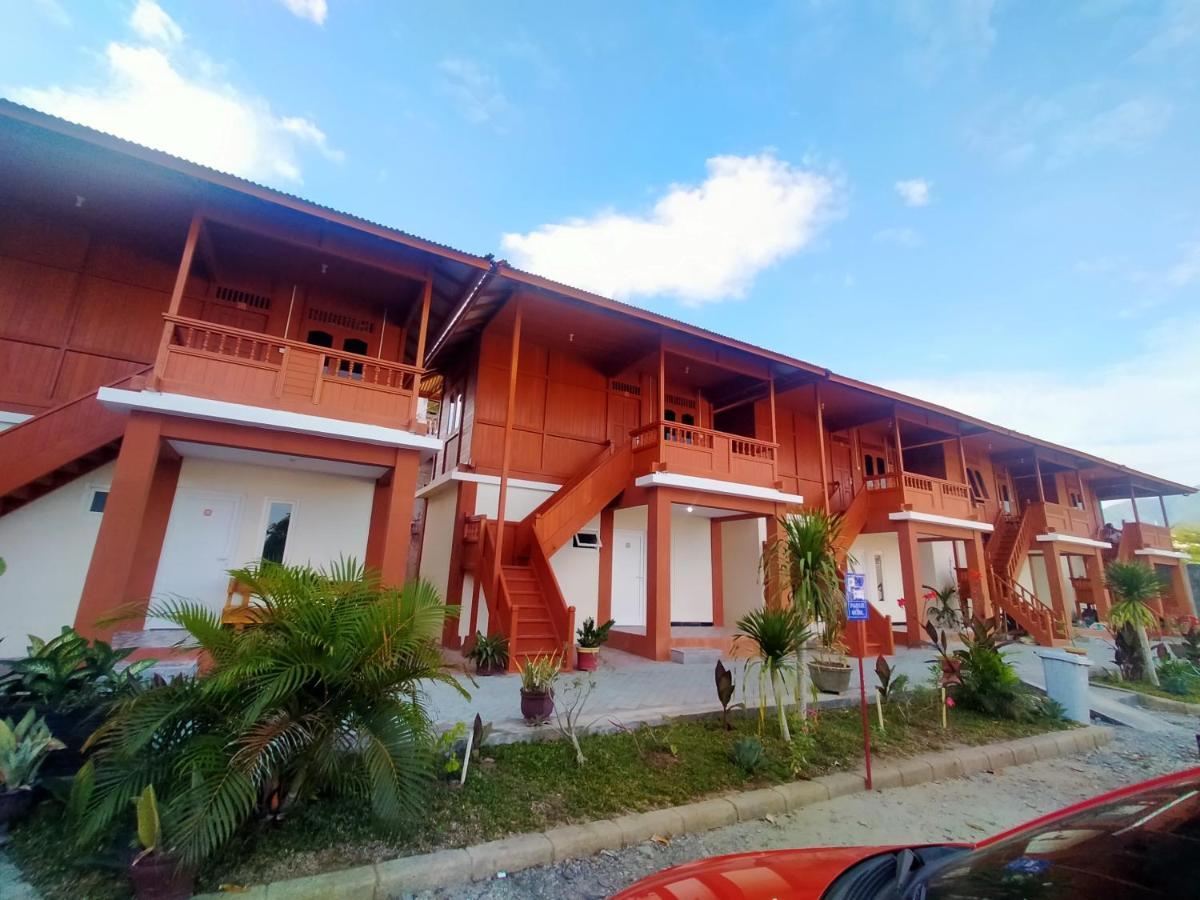 Granada Inn Palu Extérieur photo