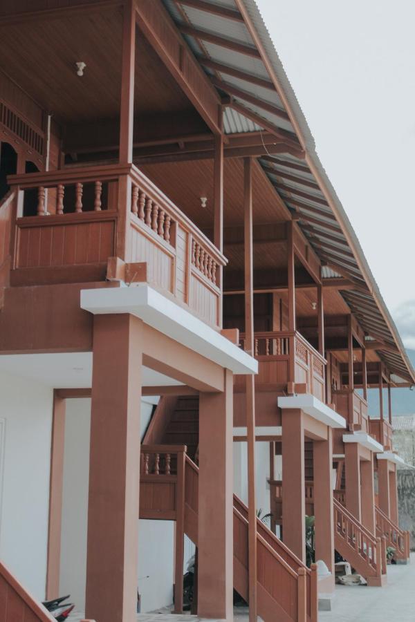 Granada Inn Palu Extérieur photo