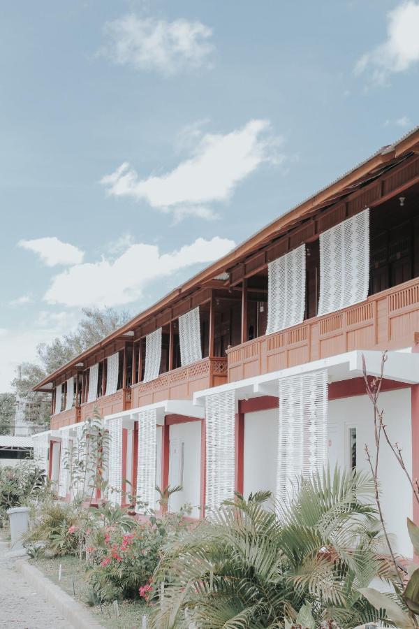 Granada Inn Palu Extérieur photo